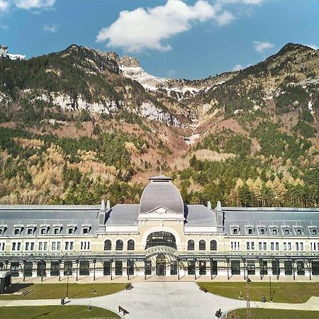 Canfranc Estacion Royal Hideaway Hotel Экстерьер фото