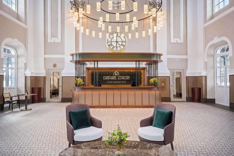 Canfranc Estacion Royal Hideaway Hotel Экстерьер фото